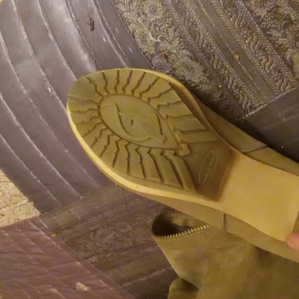 Babyphat Boots - Picture 5 of 5